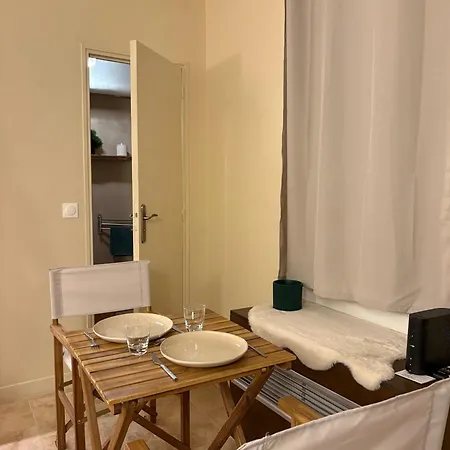 Authentic Provencal Apartament Nicea
